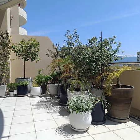 アパート T2 Imperial